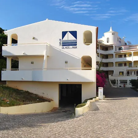 Apartman Olhos Do Mar *